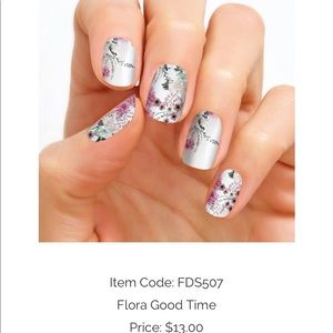 Color street nail polish strips